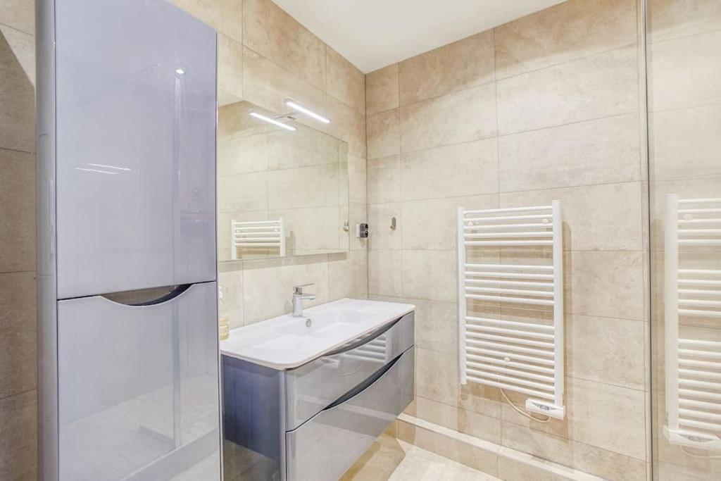 Panorama Cathedrale - Appt Lumineux Avec Parking Prive Apartment Strasbourg Exterior photo
